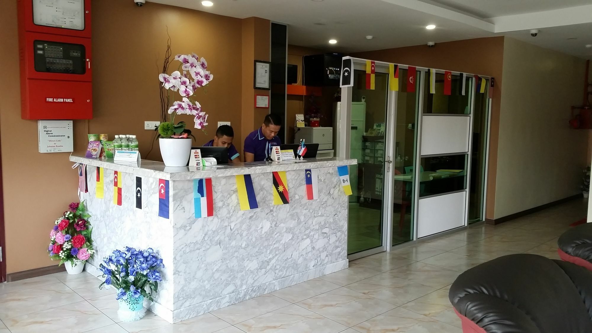 City Garden Hotel Тавау Екстериор снимка